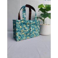 ราคา กระเป๋าผ้าเคลือบกันน้ำ รุ่นขายดี ไซว์SS กระเป๋าหน้า ลายพร้อมส่ง ขนาด กว้าง10 นิ้ว สูง 7 นิ้ว ข้าง4นิ้ว มีซิป มีแผ่นรองก้นจัดทรงได้ดี น้ำหนักเบา มีซิป สายแข็งแรงสามารถใส่ของหนักได้ กระเป๋าผ้ารักษ์โลก (