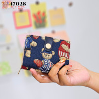 ราคา YNG กระเป๋าสตางค์ใบสั้นลายน้องหมี มีช่องซิปตรงกลาง ช่องใส่บัตรเยอะ รุ่น 47028 (20931171990)