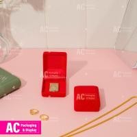 ราคา กล่องใส่เครื่องประดับ กล่องกำมะหยี่ กล่องใส่พระ กล่องใส่เหรียญ เข็มกลัด เครื่องประดับ แหวน ต่างหู สร้อย ขนาดกล่อง 6 7 3cm (12809276961)