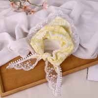 ราคา Mystique Boutiqu ผ้าพันหัวผ้าพันหัวสามเหลี่ยมลายดอกไม้ฝรั่งเศสสำหรับผู้หญิงผ้าพันคอสามเหลี่ยมเรียบง่ายผ้าพันคอผ้าไหมเครื่องประดับที่คาดผมแบบผ้า (22599599458)