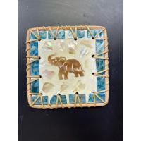 ราคา แผ่นรองแก้ว ฝังเปลือกหอยมุก มัดด้วยขอบหวายแท้ ทรงสี่เหลี่ยม 4 นิ้ว (21646071059)