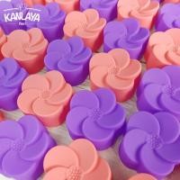 ราคา 5 cm พิมพ์ดอกพุดสวน รหัส33 K 1โหล 12ชิ้น SKU 8859666800415 (4470804898)