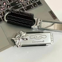 ราคา OUDAIXIU กระจกพับผสม2 In 1ลายการ์ตูน Sanrio หวีพร้อมกระจกมือถือ Kuromi Lovelyhome2 (22282280243)