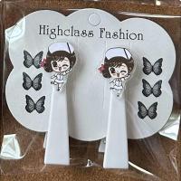 ราคา กิ๊บติดหมวกพยาบาล ลายพยาบาล ผู้ช่วยพยาบาล กิ๊บแบบสามเหลี่ยม (22305063953)