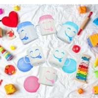 ราคา แก้วน้ำเด็ก ถ้วยนม แก้วรูปยิ้ม แก้วพลาสติกน่ารัก แก้วมีฝาปิด สีสันน่ารัก ลายหน้ายิ้ม คละสี (16342984828)