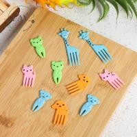 ราคา Fav house ส้อมจิ้มผลไม้ คละสี ลายสัตว์น่ารัก แพ็กละ 10 ชิ้น ส้อมจิ้มขนมและผลไม้ (22542367919)