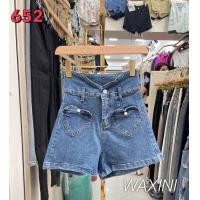 ราคา 652 กางเกงขาสั้น ผ้ายีนส์ยืดสไตล์เกาหลี แต่งกระเป๋ารูปหัวใจติดมุกขอบเอวเป็นว้าวรูปตรงหัวใจน่ารักมากต้องมีแล้วแหละ เอวสูง (21761034519)