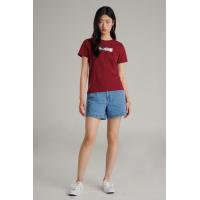 ราคา Mc jeans เสื้อยืดแขนสั้นผู้หญิง คอกลม สีแดง MTTZ841 (22817144749)