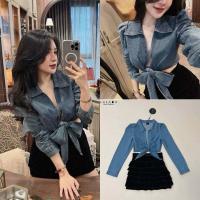 ราคา งานป้าย Lalada เช็คของก่อนสั้งซื้อ Set 2ชิ้นเสื้อยีนส์แขนยาวคอปกด้านหน้าผูกโบว์ แมทซ์กับกระโปรงสั้นผ้ากำมะหยีแต่งระบายพริ้ว ๆ ซิปข้างมีซับในเป็นกางเกง (22725372543)