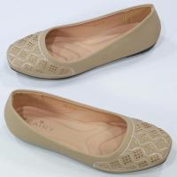 ราคา 222 2 หุ้มส้น พื้นนุ่มมาก หัวตัด หนังPUนิวบัค หน้าเพชร (22465829859)