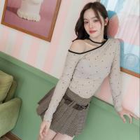 ราคา JARINYA เสื้อแขนยาวปาดไหล่ แต่งเชือกผูกคอ เนื้อผ้ายืดลายจุด ทรงสวยมาก (22669763467)