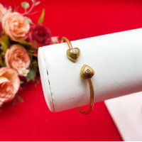 ราคา กำไล C ทองเหลืองแท้คั่นหัวใจฝังเพชร ฟรีไซส์ ปรับขนาดได้ ทองเหลืองโบราณ งานดิบ ไม่ได้ชุบ พร้อมส่ง (22073046567)