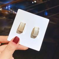 ราคา ใหม่วินเทจรอบหินอ่อนโอปอลหินต่างหูสตั๊ดขนาดใหญ่สำหรับผู้หญิงแฟชั่นอารมณ์จำลองโอปอลกระดุมต่างหูสาว Subang (16629398946)