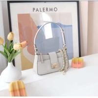 ราคา สินค้าขายดี กระเป๋าสุภาพสตรี แบรนด์ KEEP รุ่น Spade กระเป๋าทรงสวยที่ช่วย Compete Look คอลเลคชั่นนี้มาพร้อมตัวล็อกใหม่ KEEP GOLD SQUARE อะไหล่สีทองสุด Classy (22727880587)