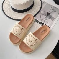 ราคา รองเท้าแตะลายหมี รองเท้าแบบสวม สีขาวดำ รองเท้าแตะแฟชั่นสไตล์เกาหลี E2301 (21462424035)