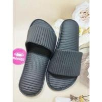 ราคา รองเท้า Monobo Moniga 10 4พื้นนุ่มฟูรองรับน้ำหนักเท้าได้ดี (21371172080)