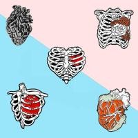 ราคา 5ชิ้น เซ็ตสร้างสรรค์โครงกระดูกเคลือบ Pins ฮาโลวีนผีดอกไม้สัตว์แมวผีเสื้อหนังสือโลหะผสมเข็มกลัดตราผู้หญิงเครื่องประดับของขวัญ (16259212643)