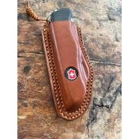ราคา ซองหนังใส่ Victorinox Trailmaster Black ขนาด 18 mm x 111 mm หนังวัวแท้ หนังฟอกฝาดอิตาลี (21925721295)