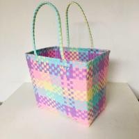 ราคา ตระกร้าสาน เส้นพลาสติกสาน ตระกร้าสานเส้นพลาสติก ตระกร้าจ่ายตลาด ตระกร้าใส่ผ้า ตระกร้าใส่ของ ตระกร้า ตระกร้าสาน กระทัดรัด กว้าง23 ยาว33สูง28 5 สายจับสูง 20CM วัดจากขอบปากตระกร้า (22800027469)