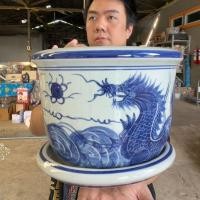 ราคา กระถางเซรามิคปากเรียบ ลายมังกรสีคราม ไซต์ 10 นิ้ว 100 แฮนเมด ออกใบกำกับภาษีได้ รหัส bz878 (22596068817)