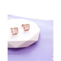 ราคา ต่างหู Clover Bloom MOP แผ่นมุกแท้ ตัวเรือนเงินชุบ Pink Gold 18 K (22865265421)
