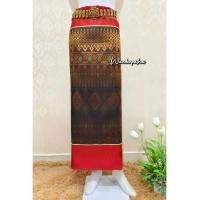 ราคา ผ้าไหมตีนแดง ผ้าไหมแพรวาทอลายเนื้อดี ผ้าถุงไทยสวยๆขนาด 2หลา ผ้าไหมรับไหว้ (22046360624)