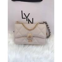 ราคา กระเป๋าสะพายข้าง LYN เเบบเซ็ตคู่ 8 นิ้ว มีกระเป๋าใบเล็กให้ 1 ประดับโซ่ ทรงสวย 4 สี อุปกรณ์ป้าย ถุงผ้า ต้องการรับถุงกระดาษเพิ่ม สามารถกดในตัวเลือกสินค้า สินค้าพร้อมส่ง (22335099254)