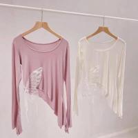 ราคา ฤดูใบไม้ผลิ ใหม่ชุดเต้นรําคลาสสิกผีเสื้อด้านข้าง ดีไซน์ ลูกไม้ แขนกระดิ่งไม่สม่ําเสมอ Hem เสื้อท่อนบน Retro เสื้อผ้าทํางาน สลิมฟิต เสื้อยืด (21269703858)