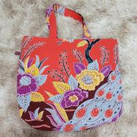 ราคา ประทับใจปาเต๊ะ แบรนด์ไทย กระเป๋าสะพาย กระเป๋าผ้า ผ้าไทย ลายปาเต๊ะ 048 (22535864348)