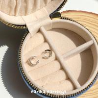 ราคา earika earrings lunar light ต่างหูแป้นพระจันทร์เงินแท้จี้เพชรเม็ดเดี่ยว มีให้เลือกสองสี เหมาะสำหรับคนแพ้ง่าย (13566497037)