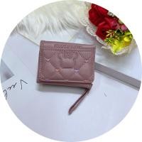 ราคา B1211 3พับ กระเป๋าสตางค์ 3 พับ ช่องซิปรอบขนาด 8x11 cm (21360977003)