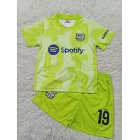 ราคา เสื้อบอลเด็กแขนสั้น สโมสรบาร์เซโลน่า พิมพ์ลายเบอร์19ชื่อลามีน ยามาล ปี2024 2025ใหม่ล่าสุด เสืท้อ กางเกง (22816385628)