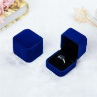 ราคา กล่องกำมะหยี่ ใส่เครื่องประดับ กล่องใส่แหวน งานแต่งงาน ทรงสี่เหลี่ยม สําหรับใส่เครื่องประดับ แหวน ต่างหู วันวาเลนไทน์ (22759454527)