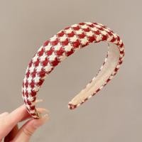 ราคา หมวกปีกกว้างผ้าโพกศรีษะหรูหราแฟชั่นผ้าคาดศีรษะสีแดงสำหรับปีใหม่ (22760749684)