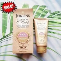 ราคา 80 OFF Sale EXP 3 2024 12 2024 เจอร์เกนส์ มอยส์เจอไรเซอร์ สำหรับผิวหน้า เปลี่ยนผิวเป็นสีแทน Natural Glow FACE Moisturizer with Broad Spectrum SPF 20 59 ml JERGENS Fair to Medium Medium to Deep (219398