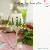 ราคา Violet Flamingo แก้วไวน์ลายต้นคริสมาสต์ Christmas Tree Wine Glass แก้วเพ้นท์ลายต้นคริสมาสต์แสนน่ารัก (22872615875)