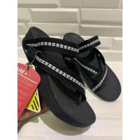 ราคา รองเท้าเเตะFitflop รุ่นสลิงผ้างาน ลายจุด สีดำ น้ำตาล น้ำเงิน ไซร้ 36 40พร้อมส่งทุกคู่ เก็บเงินปลายทางได้ พร้อมจัดส่งทุกวัน ราคาถูก (22865985646)