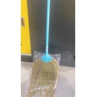 ราคา ไม้กวาดดอกหญ้าด้ามสีฟ้าPVC (22865126361)