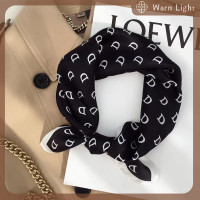 ราคา Warm Light แฟชั่นผ้าพันคอสี่เหลี่ยมพิมพ์ลายฮิญาบสำหรับผู้หญิงผ้าไหมซาตินผ้าโพกหัวมุสลิมที่คาดผมผ้าพันผ้าคลุมไหล่พันรอบ (22299086074)
