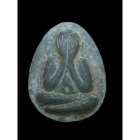 ราคา พระปิดตา จัมโบ้ หนึ่ง หรือพระปิดตา มหาลาภ พิมพ์ใหญ่ หลวงปู่โต๊ะ วัดประดู่ฉิมพลี สร้างเมื่อ พ ศ ๒๕๒๐ พิมพ์นี้ถือเป็นการเริ่มแรกแห่งชุดจัมโบ้ หรือปฐมจัมโบ้ ก็ว่าได้ ตอนออกมาใหม่ๆ คนร้อง โอ้โฮ จะใหญ่อะไร