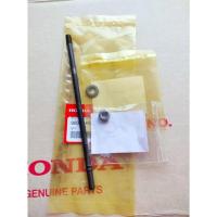 ราคา ฮอนด้า พีซีเอ็ก สตัดเสาเสื้อสูบแท้ ขนาด8 206 5มม เสาเสื้อข้างซ้าย Honda คลิ๊ก125 150PCX150ทุกรุ่น แพ็ครวม1ชุด 3ชิ้น อะไหล่แท้ศูนย์ (18951595215)