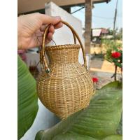 ราคา ข้องหูหิ้วไม้ไผ่สานกระเป๋าข้องสาน6นิ้วถือใส่ชุดผ้าไทย (21479489168)