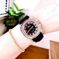 ราคา Geneva เจนีวางาน แบรนด์แท้ เหมาะกับผู้หญิงทุกวัย หน้าปัดสไตล์ปาเต๊ะ หน้าMk หน้าเกรส มีหลายสีให้เลือก แถมฟรีถุงฝ้าสีดำทุกเรือน (15699412812)