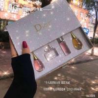 ราคา เซตน้ำหอมDior กล่องสีเงิน งานจริงรูปหลัง (21875592986)