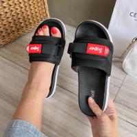 ราคา รองเท้าแตะชาย รองเท้าแตะหญิง รองเท้าแตะพร้อมส่ง รองเท้าแตะสายคาด ปรับสายได้ รุ่นล่าสุด สายนุ่ม พื้นกันลื่น พร้อมส่ง (20836230432)