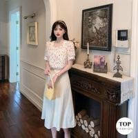 ราคา พร้อมส่งไทย ราคาถูก เสื้อลายดอกไม้เล็กๆ ผ้าชีฟอง ใส่สบาย แขนสั้นทรงตุ๊กตา อกแต่งกระดุม 2 สี แฟชั่น สวยๆ (7858135424)