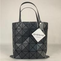 ราคา สินค้ามีพร้อมส่งที่ไทย BaoBao 6x6 Lucent Tote ของใหม่ (22822358371)