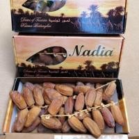 ราคา NADIA อินทผลัม อินทผาลัมนาเดีย แห้งเนื้อดี ติดก้าน 500 กรัม (12841022998)