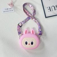 ราคา FreeShipMAX กระเป๋าซิลิโคน Labubuกระเป๋าสตางค์ใส่เหรียญเด็กลายเครือข่ายตุ๊กตาหุ้มขวด Labubu กระเป๋านักเรียนกระเป๋าสตางค์ใส่เหรียญกระเป๋าเป้สะพายของเด็ก (22809632474)