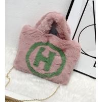 ราคา C1 Q2กระเป๋าถือ ลายเชอร์รี่กระเป๋าสะพายไหล่ ผ้ากํามะหยี่ขนนิ่ม ลายเชอร์รี่ แฟชั่นฤดูใบไม้ร่วง และฤดูหนาว สําหรับสตรี (22881502669)